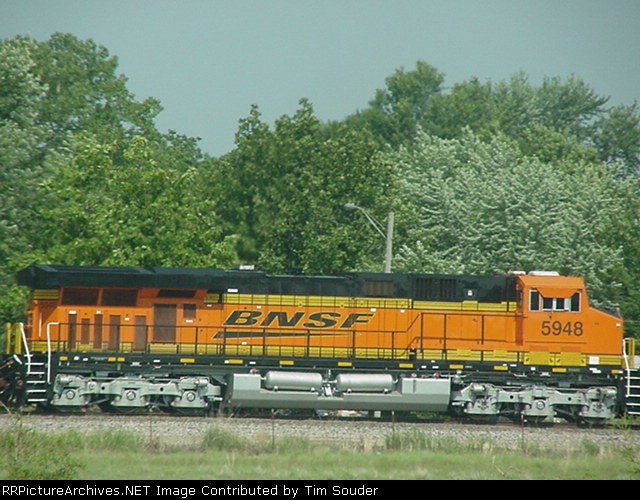 BNSF 5948 New Logo Cherokee, KS